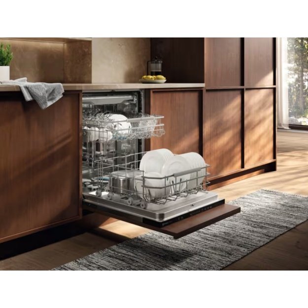 Indaplovė ELECTROLUX E82LB220S