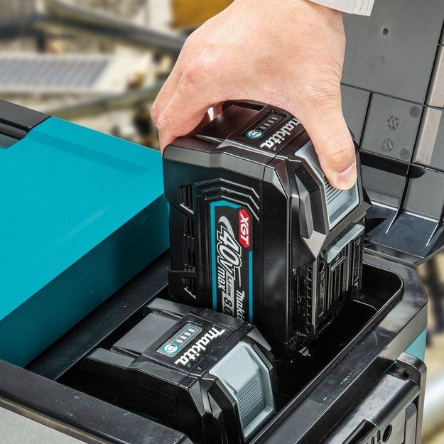 Makita. Cooler-warmer 20l 18V/40V XGT/230V