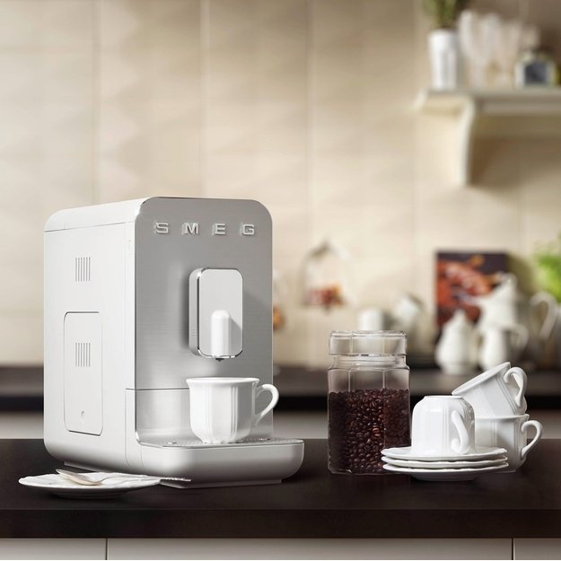 Smeg Collection Espresso Coffee Machine BCC11WHMEU White