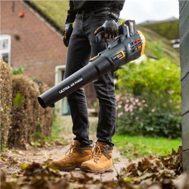 Batavia B.V. | 18V Cordless Leaf Blower - Without Battery and Charger