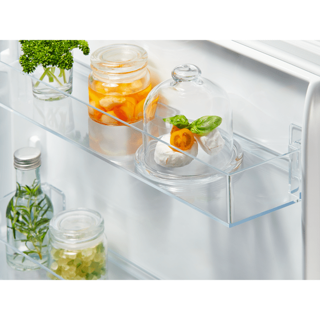 ELECTROLUX E8MNGC18S