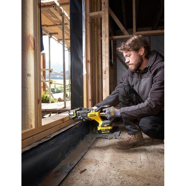 Tiesinis pjūklas 18V SFMCS311B-XJ STANLEY 1