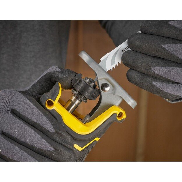 Tiesinis pjūklas 18V SFMCS311B-XJ STANLEY 9