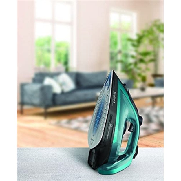 TEFAL | FV6832E0 | Steam Iron | 2800 W | Water tank capacity 270 ml | Continuous steam 50 g