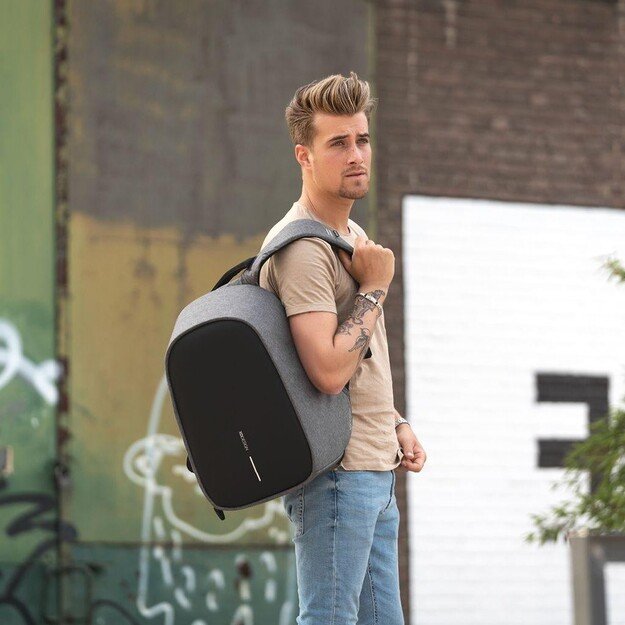 XD DESIGN ANTI-THEFT BACKPACK BOBBY HERO REGULAR GREY P/N: P705.292