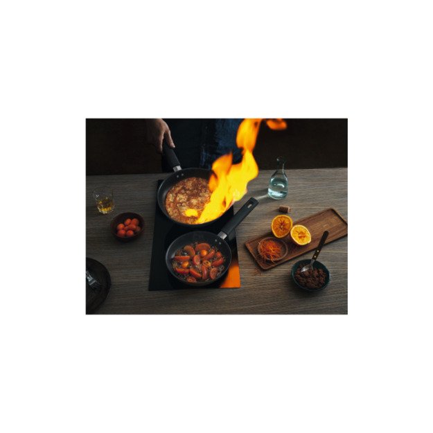 FISKARS FRYING PAN 24 cm HARD FACE