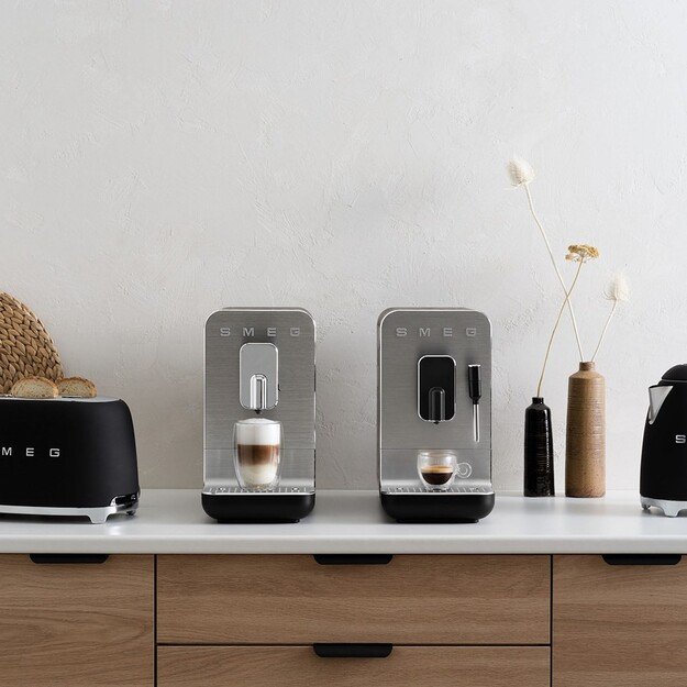 Smeg 50 s Style Kettles KLF03BLMEU Black