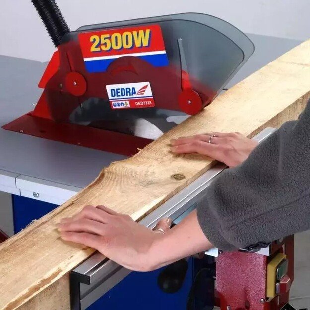 DEDRA DED7729 portable circular saw