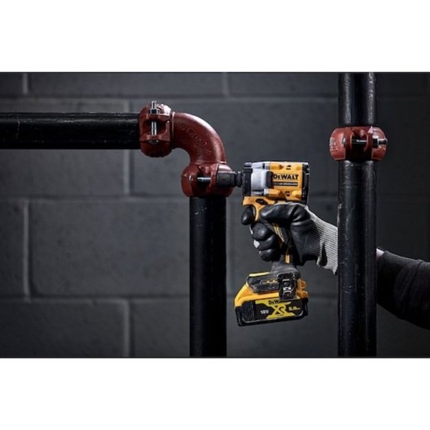 DEWALT impact Y 1/2  18V 406Nm 2x5,0Ah DCF922P2T