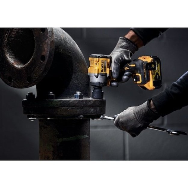 DEWALT impact Y 1/2  18V 406Nm 2x5,0Ah DCF922P2T
