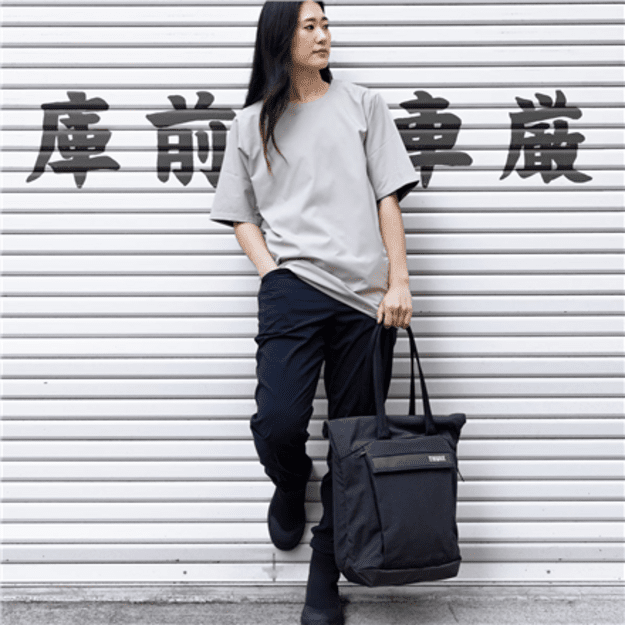 Thule | Tote 22L | PARATB-3116 Paramount | Tote bag | Waterproof | Black
