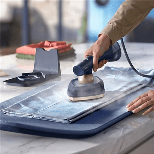 Philips Steam Iron with Soft Board | OneTurn GC215