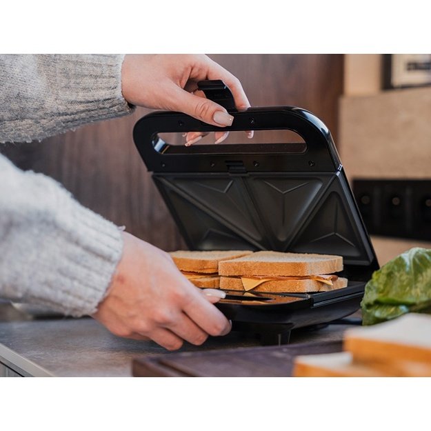 Lafe 47899 4 in 1 SnackMaster Sandwich Maker, Black