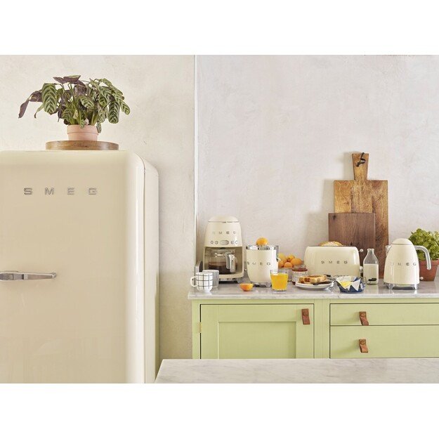 Smeg 50 s Style Kettles KLF03CREU Cream