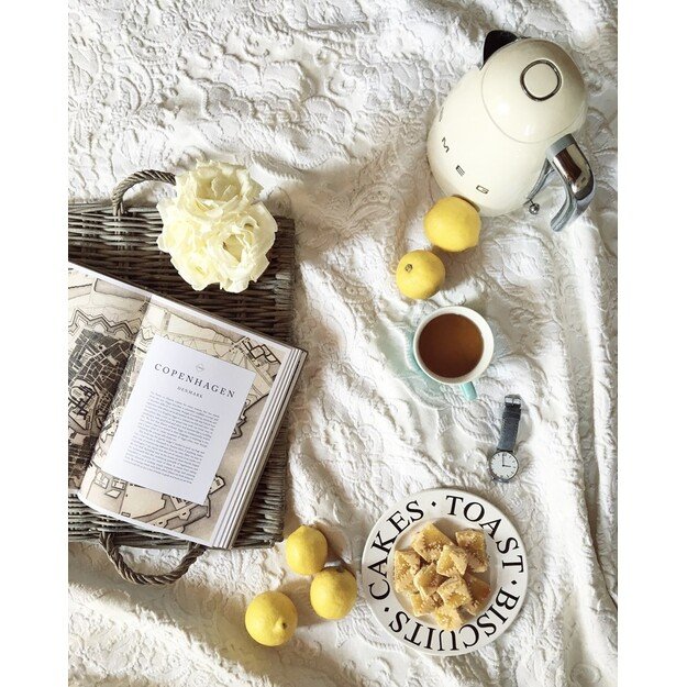 Smeg 50 s Style Kettles KLF03CREU Cream