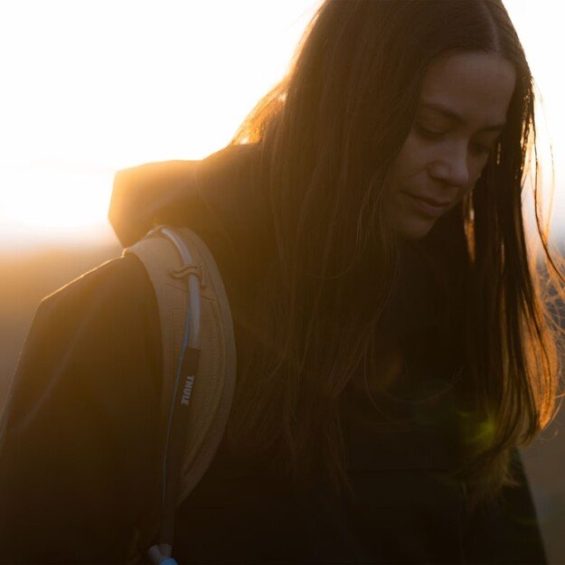 Thule 5086 AllTrail Daypack 18L Pond Gray 1