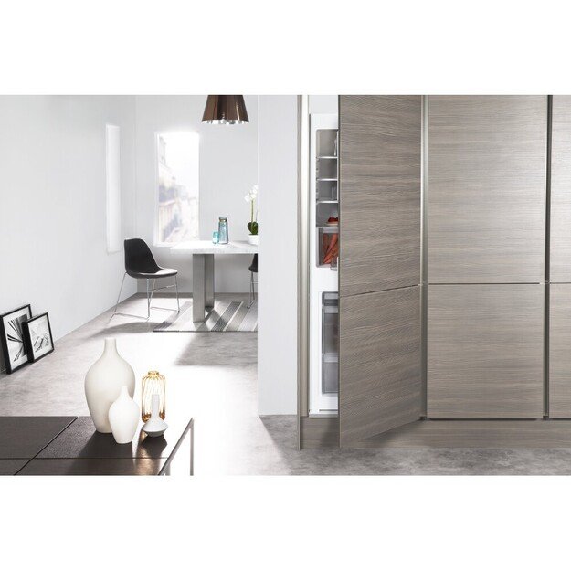 WHIRLPOOL ART 9811 SF2 4