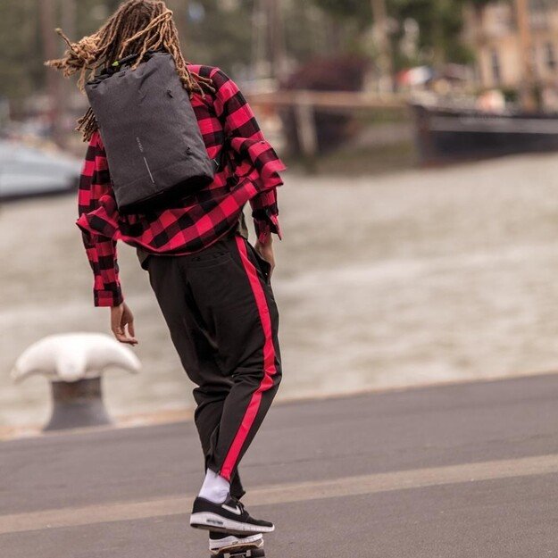 XD DESIGN BACKPACK BOBBY URBAN LITE BLACK P/N: P705.501