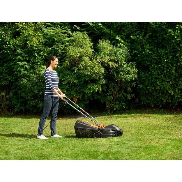 BLACK & DECKER BEMW351-QS Electric Lawn Mower, 1000 W, 32 cm