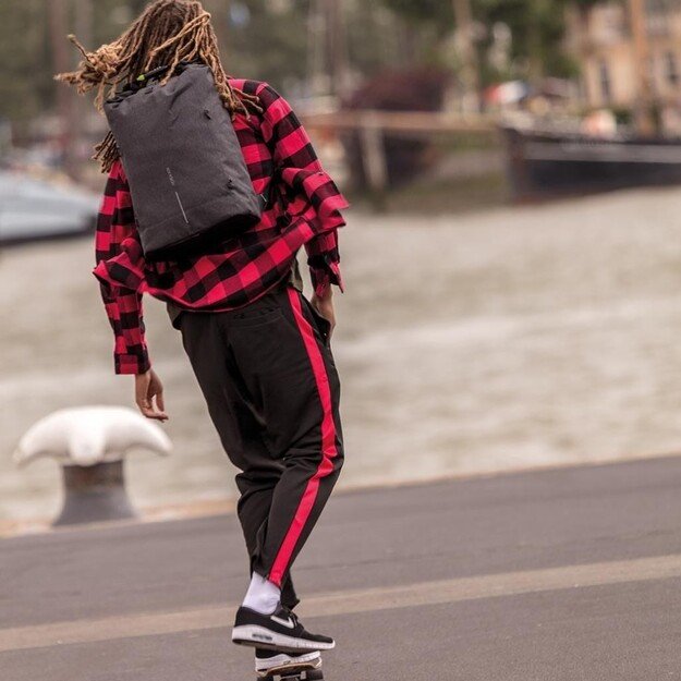 XD DESIGN BACKPACK BOBBY URBAN LITE BLACK P/N: P705.501