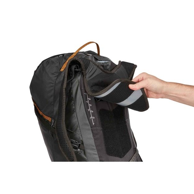 Thule | Stir, 35L | Men s Hiking Backpack | Wood Thrush