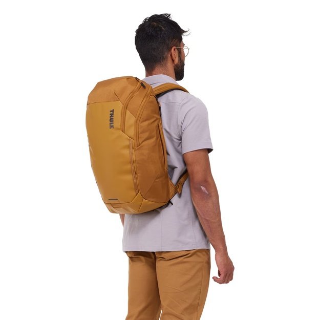 Thule | Backpack 26L | Chasm | Fits up to size 16   | Laptop backpack | Waterproof | Golden Brown