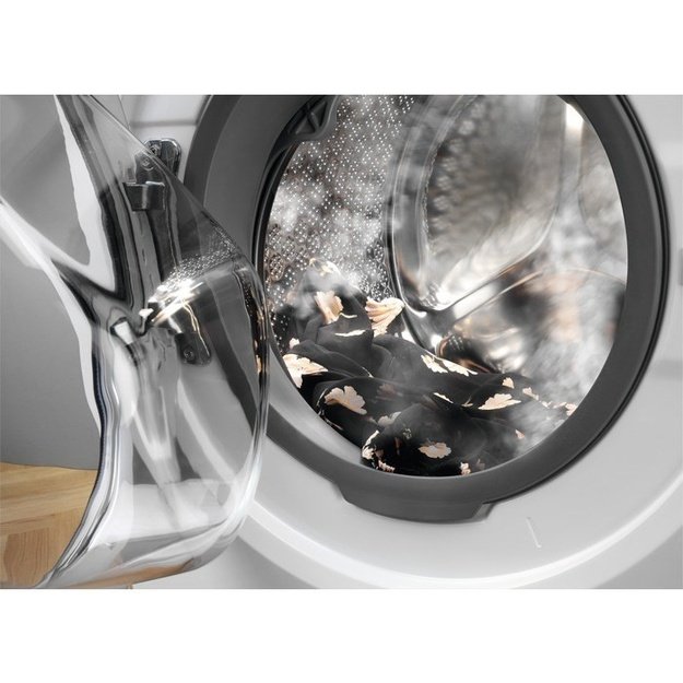 Skalbimo ma&scaron;ina ELECTROLUX EWS6526BP