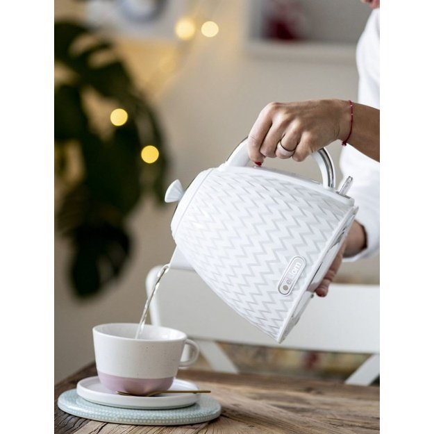 NELA kettle, 1.7 l capacity, 2000 W power, white