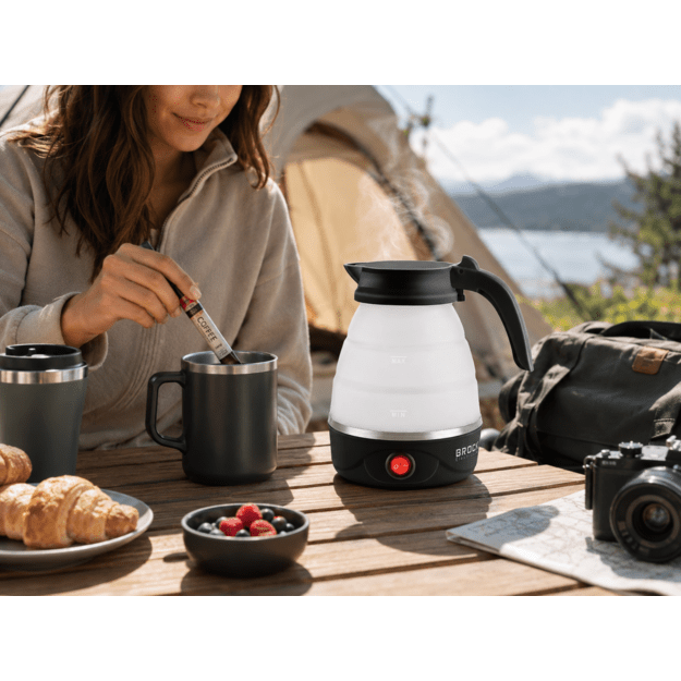 Brock WK 0904 BK Foldable Travel Kettle 0,5L 500W, Black/White