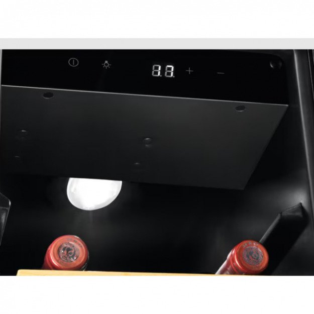 Įmontuojamas vyno &scaron;aldytuvas Electrolux EWS4020B5B 4