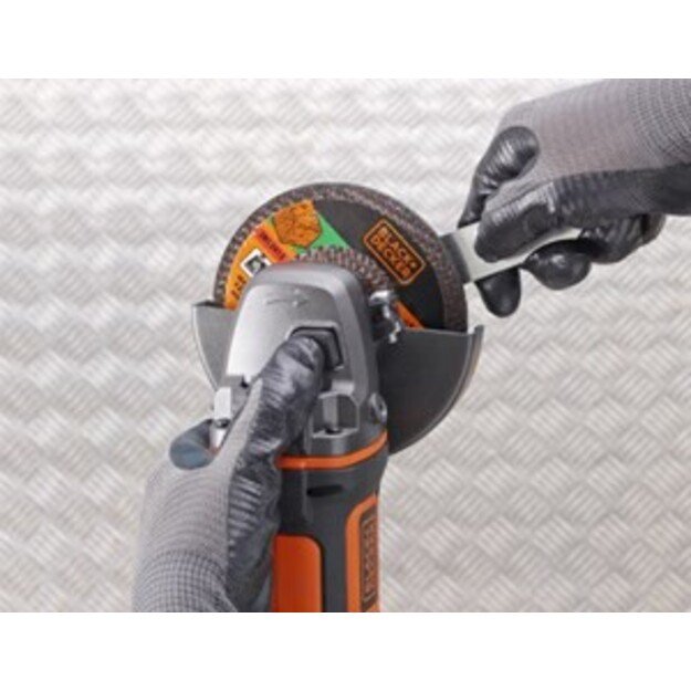 BLACK+DECKER ANGLE GRINDER 18V WITHOUT BATTERIES AND CHARGER BCG720N 1