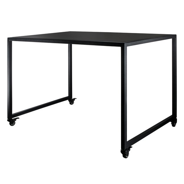 Mobile banquet table