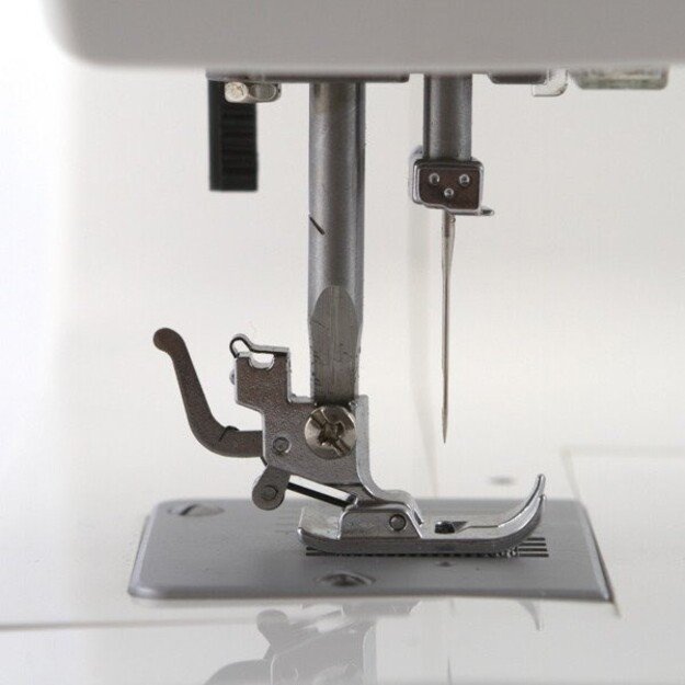 ŁUCZNIK Karina 910 sewing machine 1
