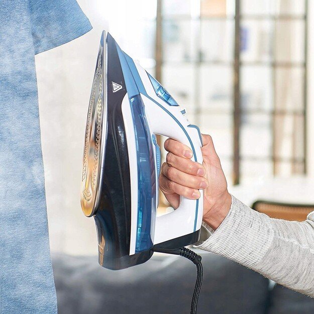 Iron Black+Decker BXIR2402E 3