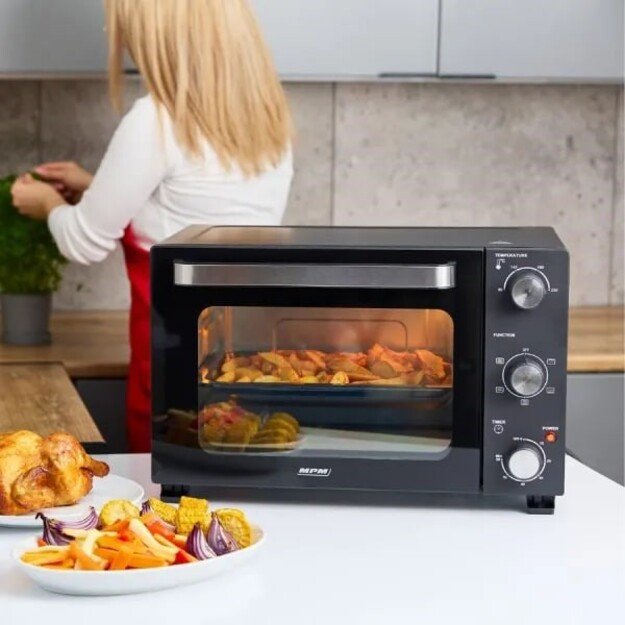 MPM MPE-14/T - Electric Oven with Thermo-circulation System, black 1