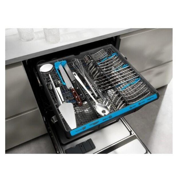 ELECTROLUX EEM48321L 12