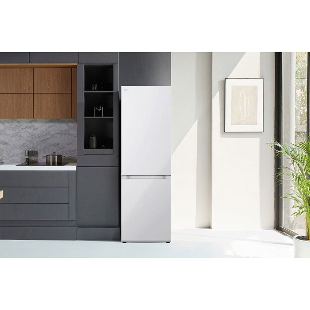 LG Refrigerator | GBV21L0ESW | Energy efficiency class E | Free standing | Combi | Height 186 cm | No Frost system | Fridge net 1