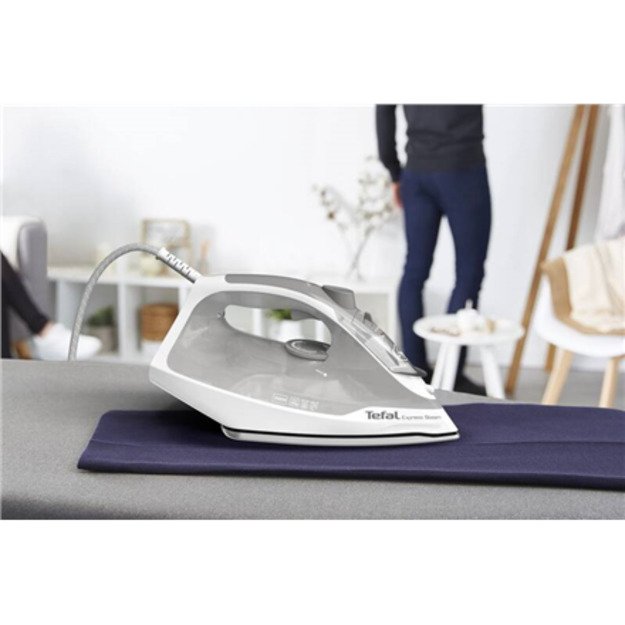 TEFAL Express Steam Iron | FV2863E1 | Steam Iron | 2500 W | Water tank capacity 270 ml | Continuous steam 30 g