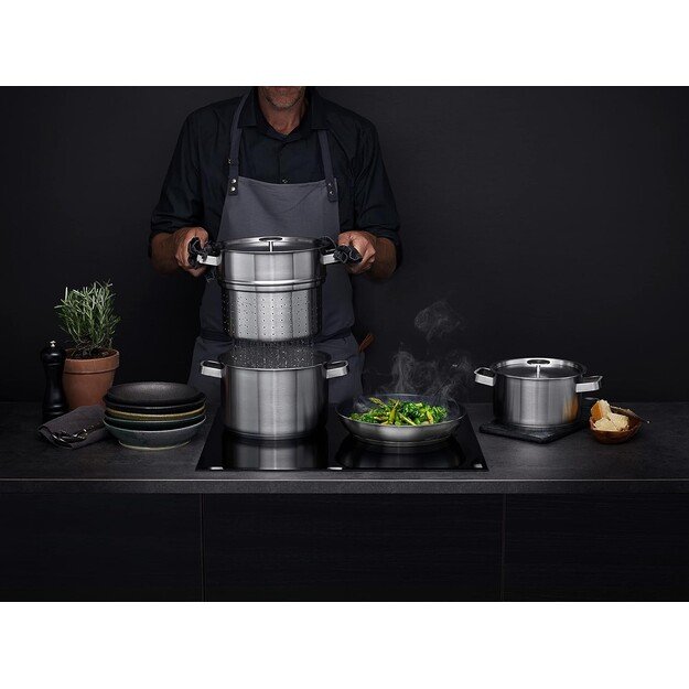 Puodų rinkinys AEG A4SS 1