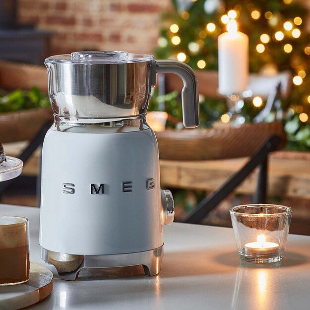 Smeg MFF11PBEU Milchaufsch?umer 50`s Style pastellblau