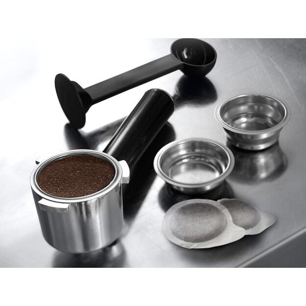 Delonghi | Espresso Coffee Maker | Dedica Style EC 685.R | Pump pressure 15 bar | Built-in milk frother | Semi-automatic | 1300