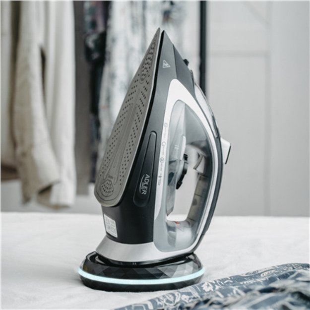 Adler Steam Iron | AD 5043 | Steam Iron | 2800 W | Water tank capacity 300 ml | Continuous steam 30 g