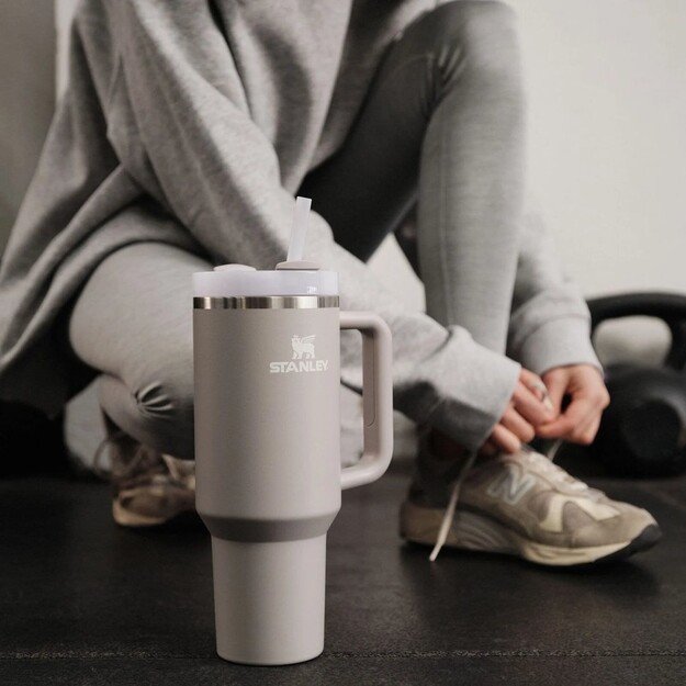 Stanley 1913 Quencher H2.0 Flowstate Tumbler 1180 ml Grey 2