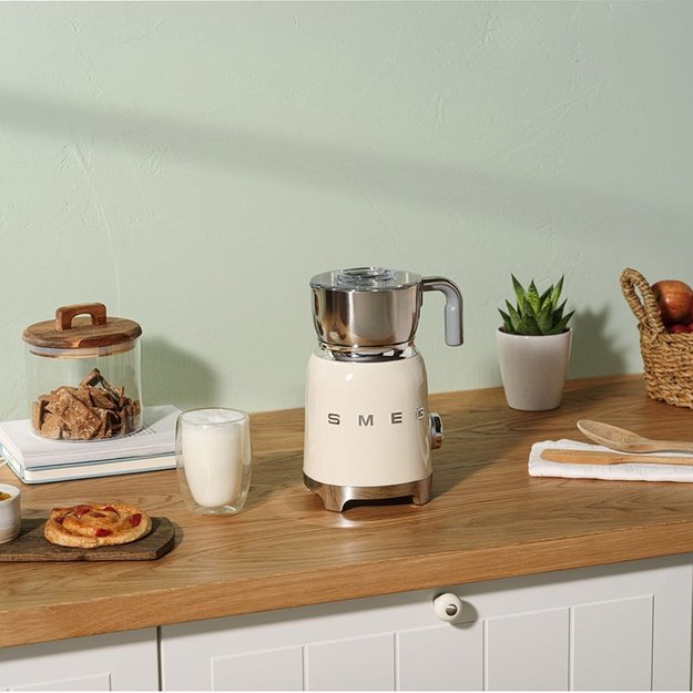 Smeg 50 s Style MFF11CREU Cream