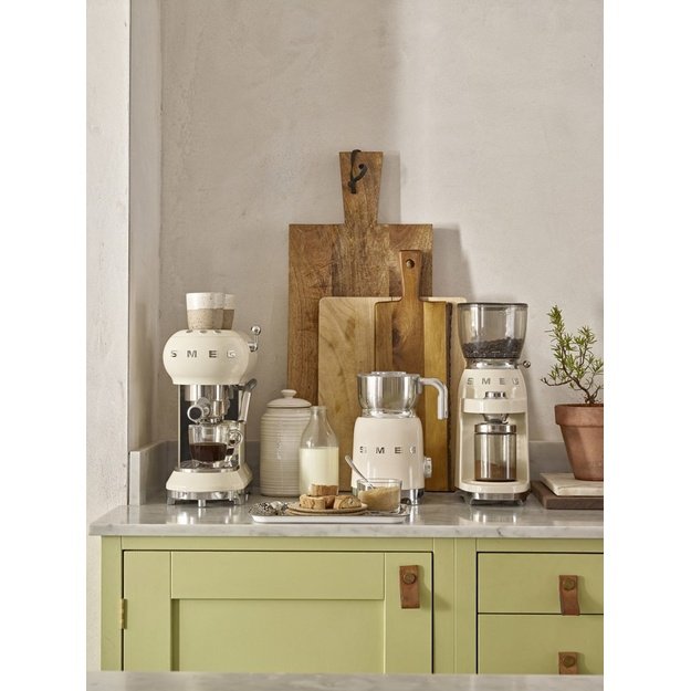 Smeg 50 s Style MFF11CREU Cream