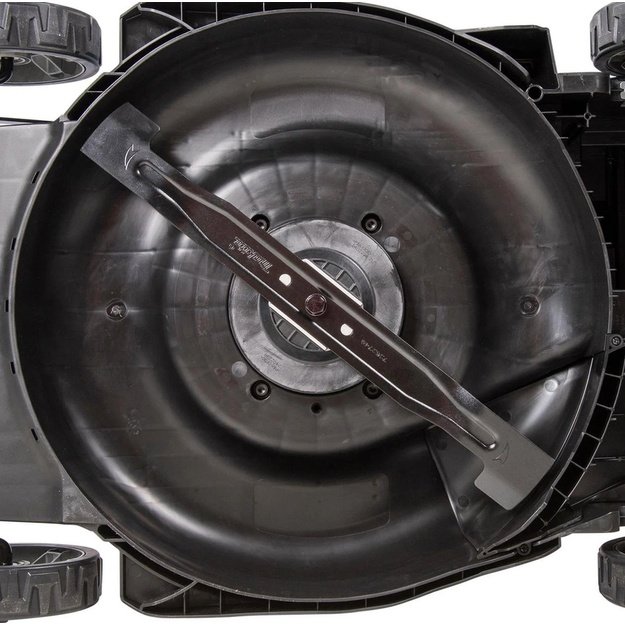 Akumuliatorinė vejapjovė Makita DLM538CT2 2x18 V 2x5,0 Ah akum.