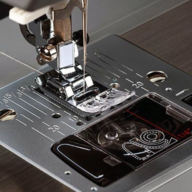 Singer | Computerized Sewing Machine | HD6805C Heavy Duty | Number of stitches 586 | Number of buttonholes 9 | Grey