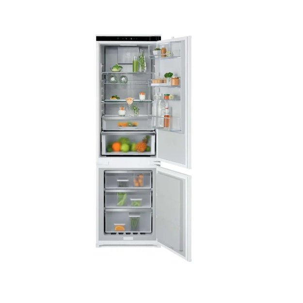 ELECTROLUX E8MNCC18S
