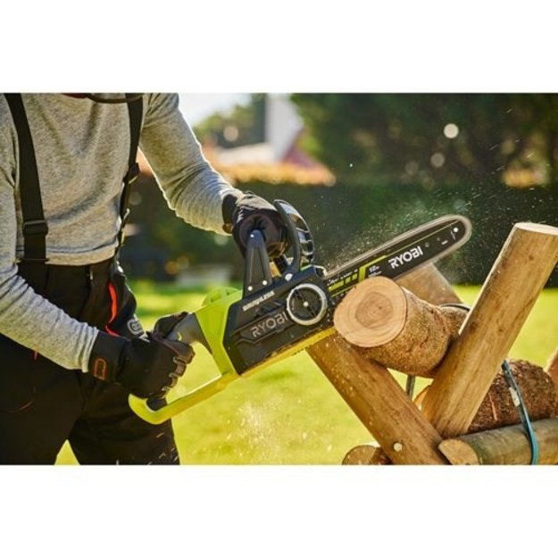 147820 Ryobi 18V Brushless Chainsaw