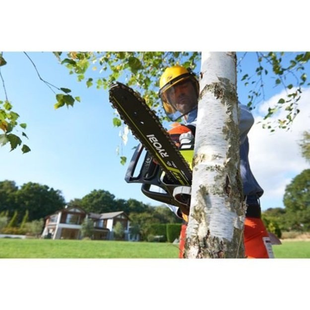 147820 Ryobi 18V Brushless Chainsaw